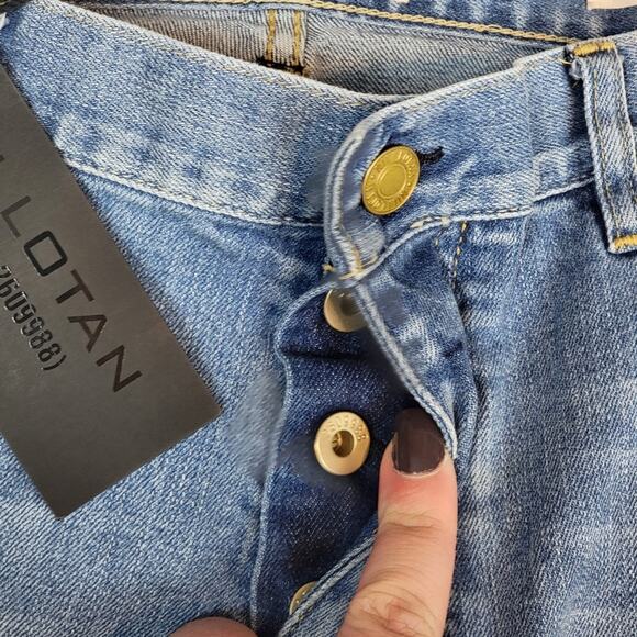 NWT Nili Lotan Tilda Distressed Long Bermuda Short in Beach, Sz 26 - Picture 4 of 10